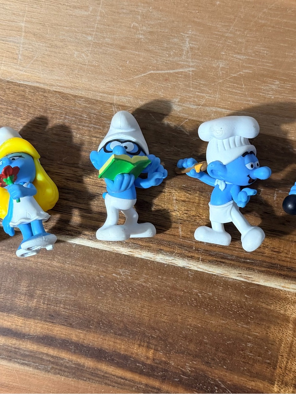 The Smurfs Mini Figure Set - Blue and White Collectible Kids Toys 2022 Smurfs - Picture 2 of 10